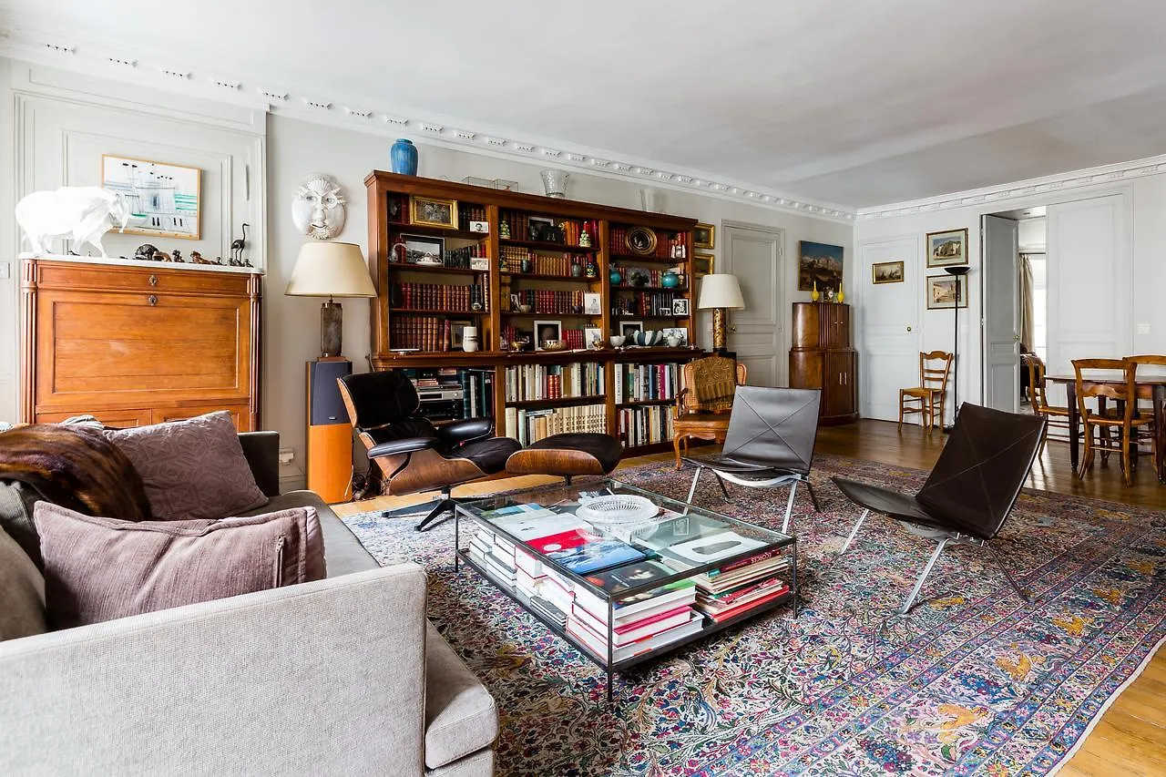 Apartment Veeve - Latin Quarter Retreat